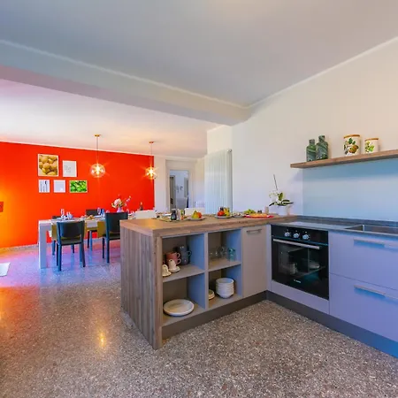 Giulietta Private Pool - Happy Gemonio