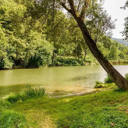 Giulietta Private Pool - Happy *