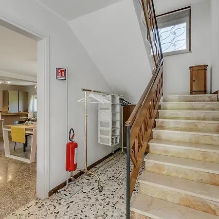 Villa Giulietta: Private Pool & Garden Near Maggiore