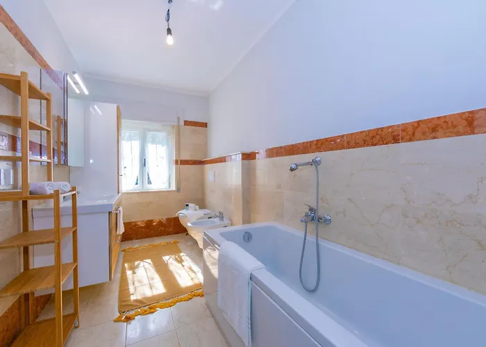 Giulietta Private Pool - Happy